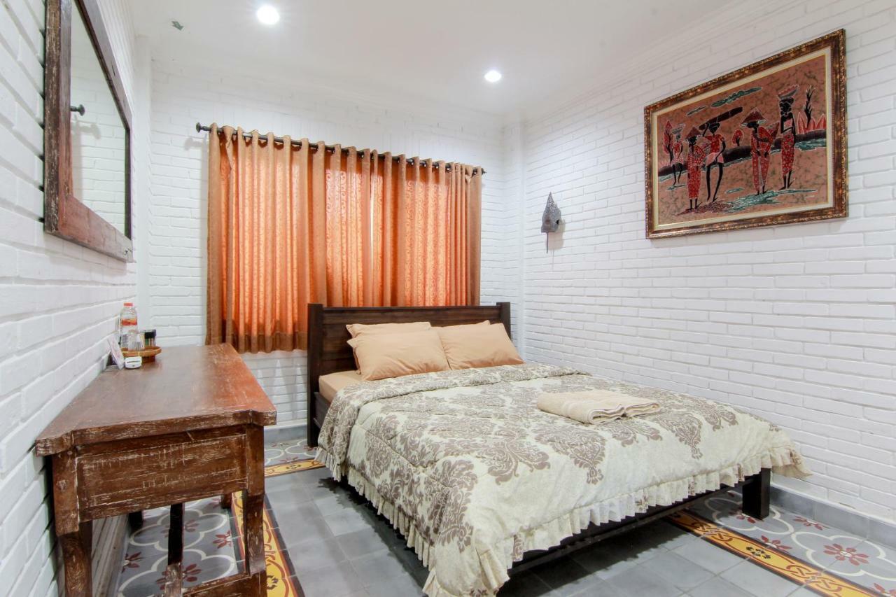 Satu Kayen Guest House Слеман Экстерьер фото