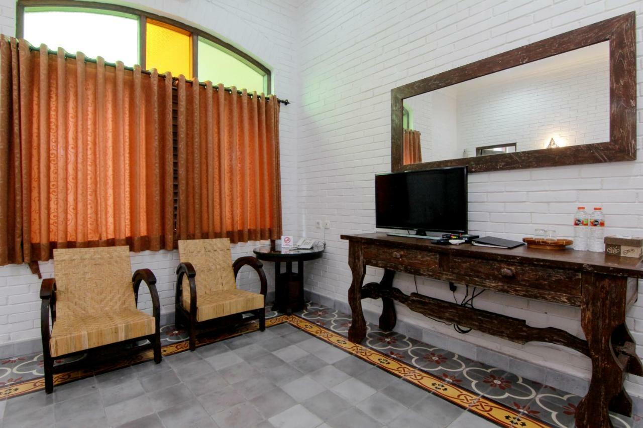 Satu Kayen Guest House Слеман Экстерьер фото